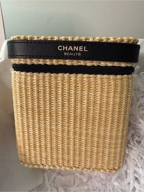 CHANEL Straw Beauty Pouch in Natural and Black Trim